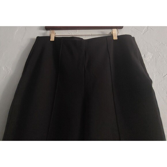 Chico's Pants Women's Straingh Size 2(L), 34 Inch Waist, 28 Inch Inseam. - Picture 7 of 8